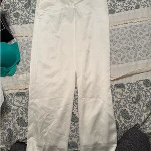 Vince Camuto White Satin Dress Pants Women’s size 4 Elegant straight leg trouser